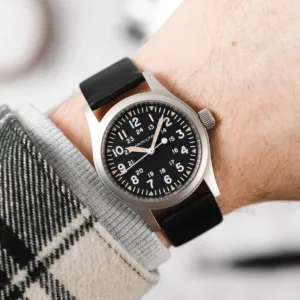 Fine-Grained Leather Watch Strap in Black